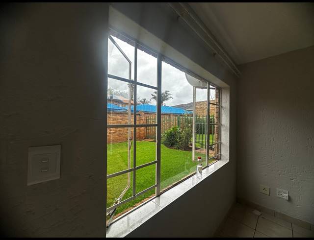 2 BEDROOM APARTMENT TO LET IN KENLEAF